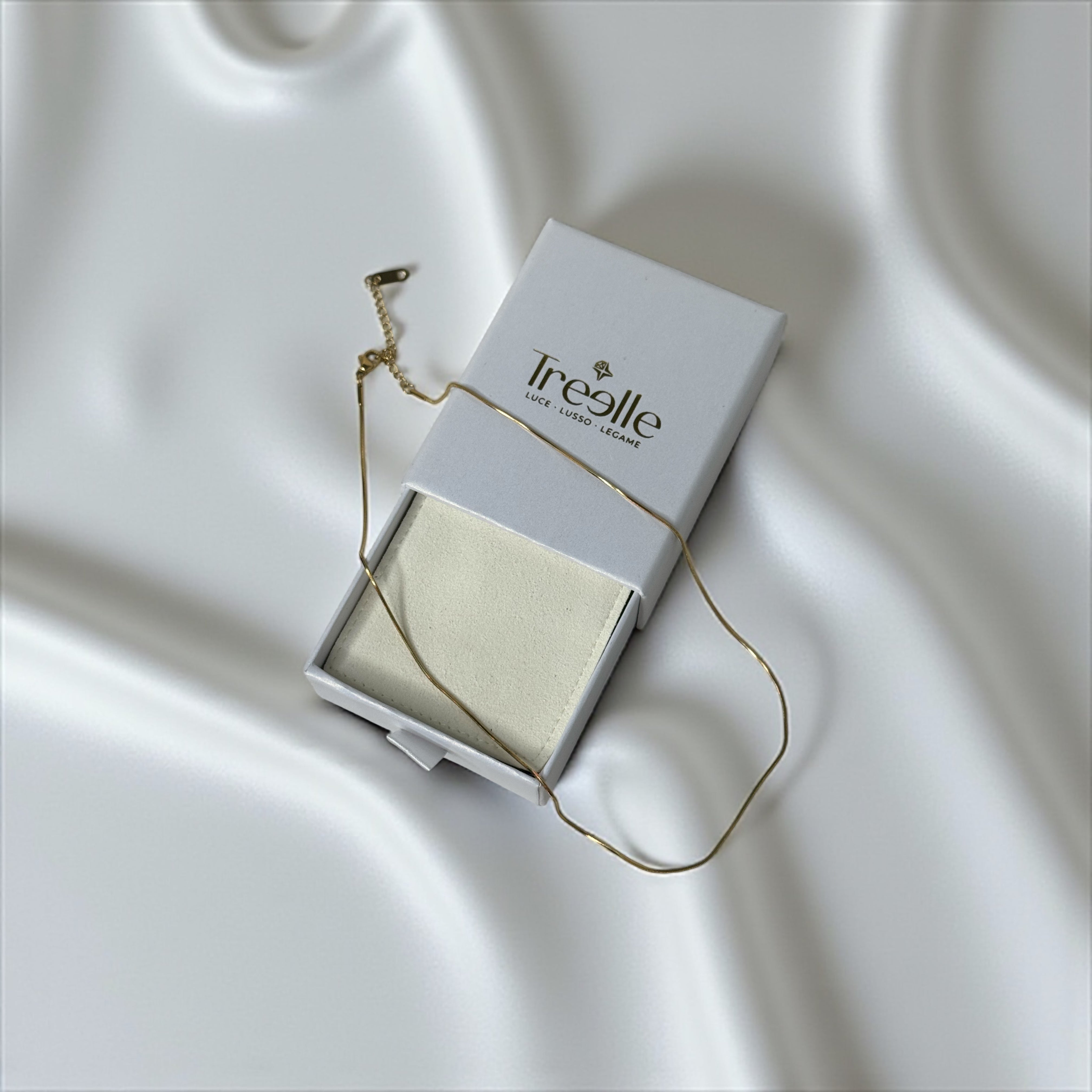 Collana filo essential personalizzabile da